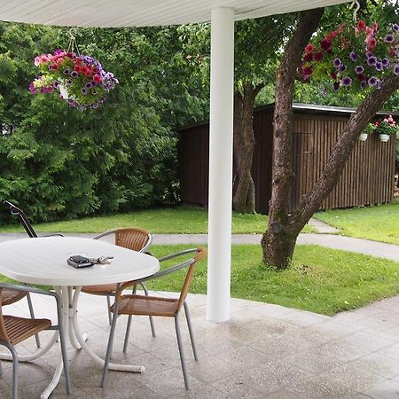 Maenni Guesthouse Haapsalu Exterior photo
